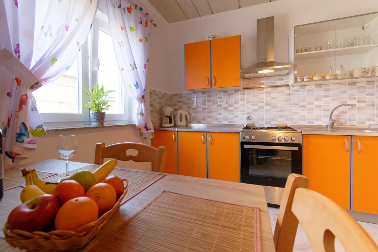Apartments Grassi By Rent Istria Umag Exterior photo
