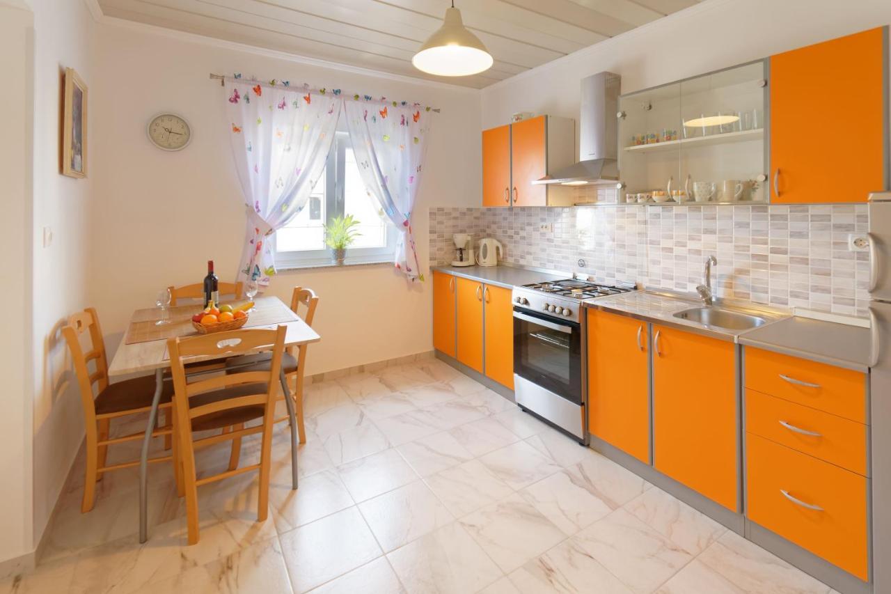 Apartments Grassi By Rent Istria Umag Exterior photo